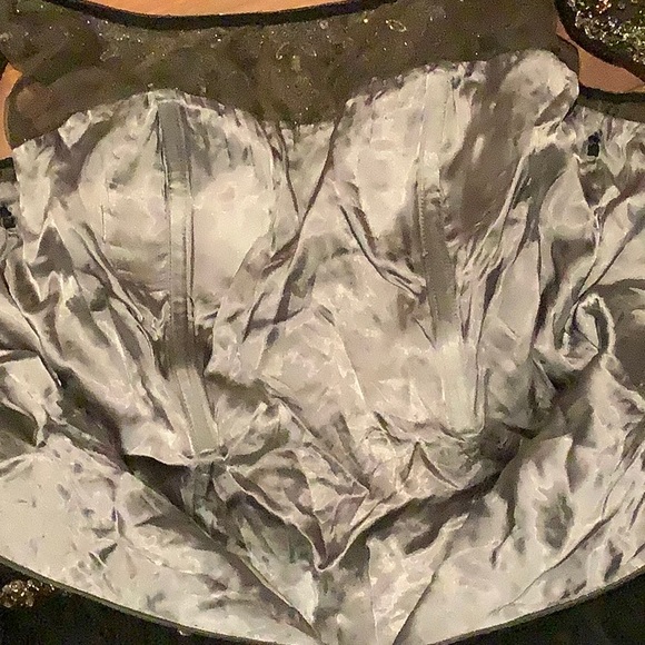 Ysamakino Dress - Picture 6 of 8